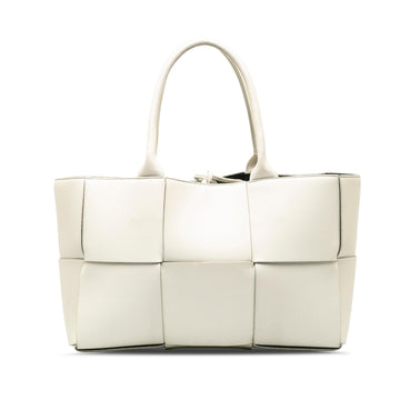 Bottega Veneta Small Arco Tote (MLB-0wy1ul)
