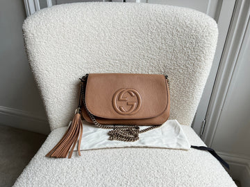 Gucci Beige Soho Chain Crossbody Flap Bag