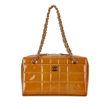 Chanel CC Chocolate Bar Patent Shoulder Bag (MLB-tneQSq)