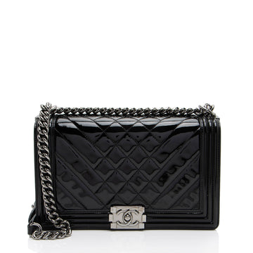 Chanel Chevron Patent Leather New Medium Boy Bag (SHF-NB6JRi)