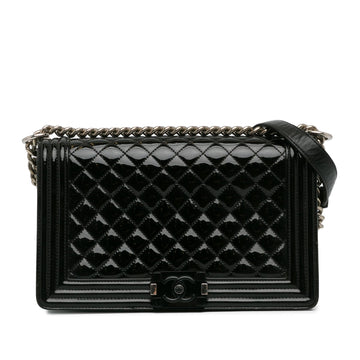 Chanel New Medium Patent Boy Flap (MLB-qryhXJ)