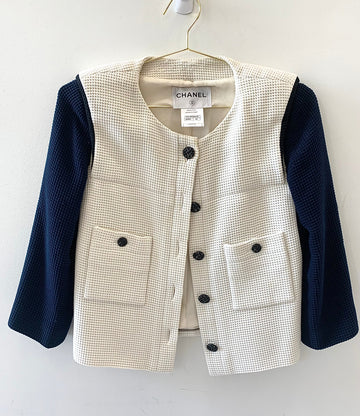CHANEL WHITE AND BLUE BLAZER