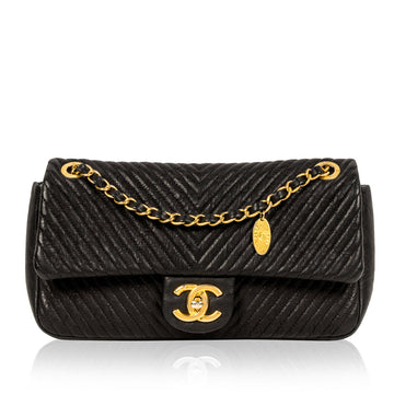 Chevron Single Flap Bag - Black - GHW