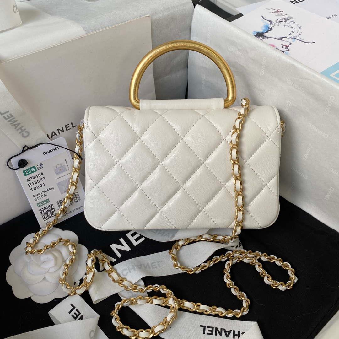 Makersluxe - Clutch With Chain Shiny Lambskin & Gold-Tone Metal White
