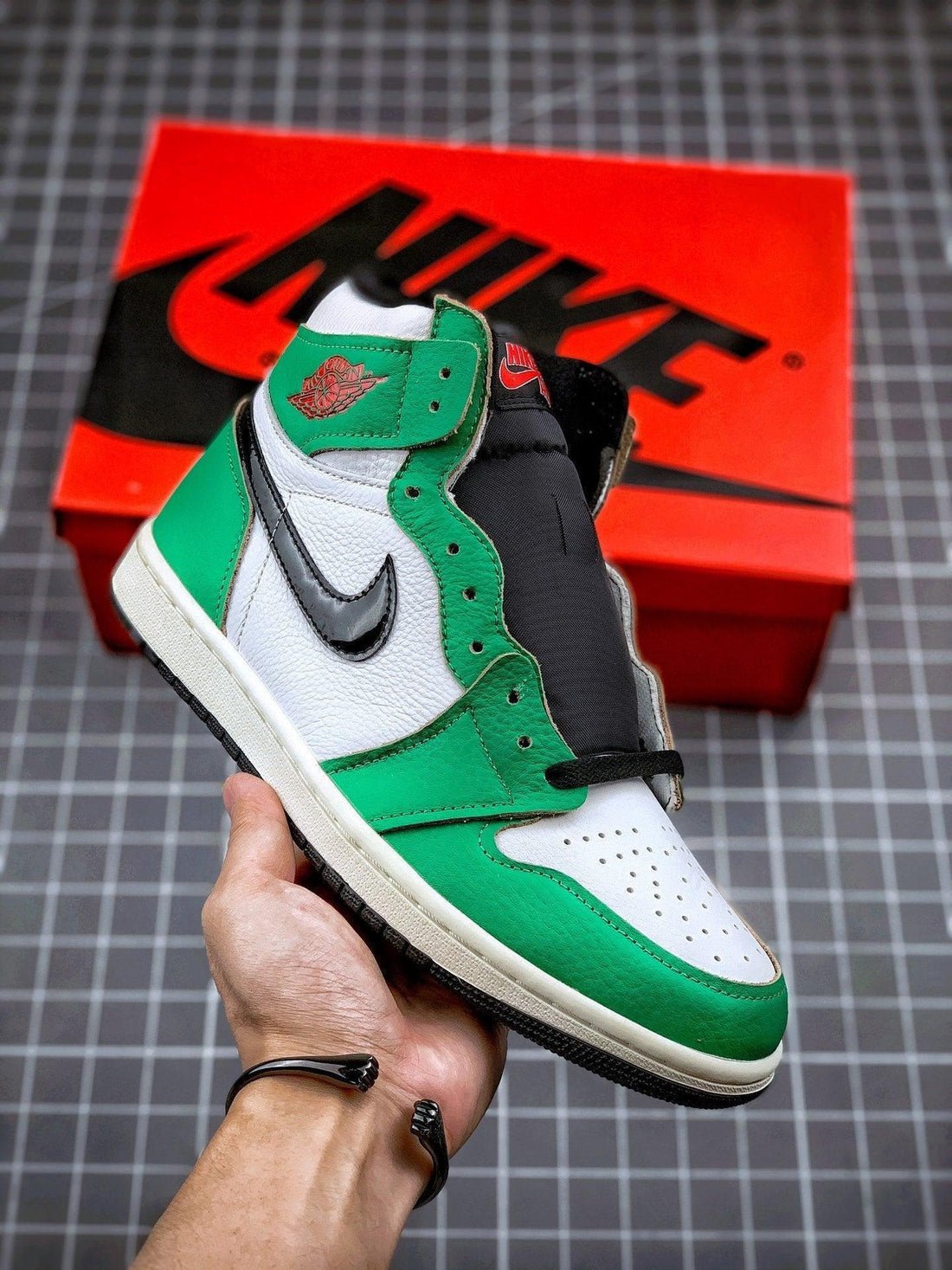 Custom Air Jordan 1 High OG Lucky Green DB4612-300