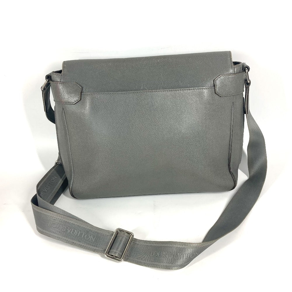 LOUIS VUITTON Shoulder Bag M32623 Taiga Leather gray Taiga Roman MM mens Used