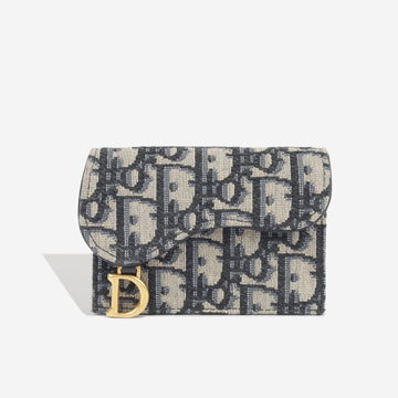Saddle Flap Card Holder