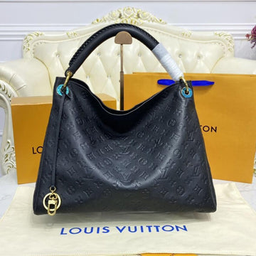 Makersluxe Monogram Artsy Bag - LUV 526