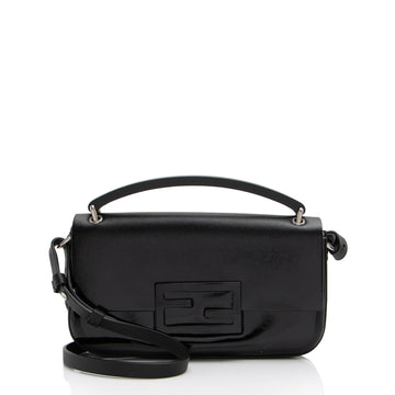 Fendi Patent Leather Liberty Sfumato Phone Baguette (SHF-ObqCTt)
