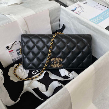 Makersluxe - Flap Baguette Bag Lambskin Black