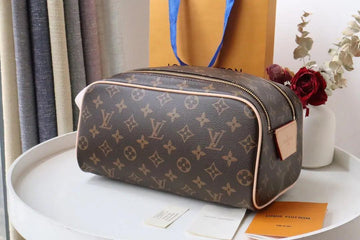 LV Monogram DOPP M44494