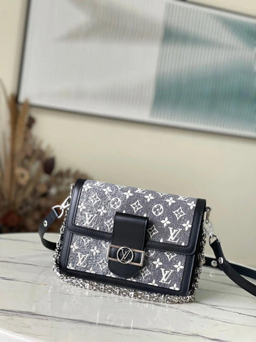 LV Monogram M21458