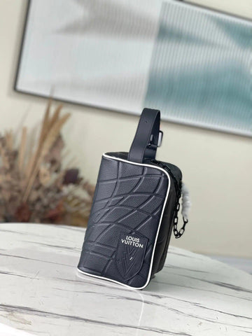 LV Monogram M81849