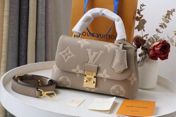 LV Monogram S- LOCK M46008