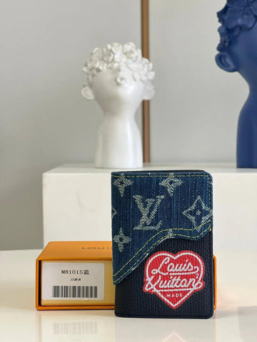 LV Nigo Monogram Drip M81015