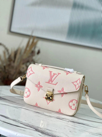 LV S-Lock Monogram M45773