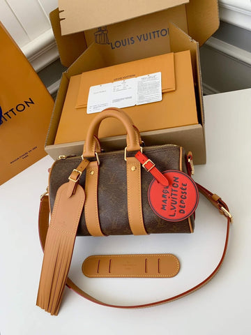 LV Keepall Bandoulière 25 Monogram Duffle Bag