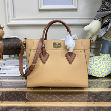 Makersluxe OnMySide MM Shoulder Bag - LUV 407