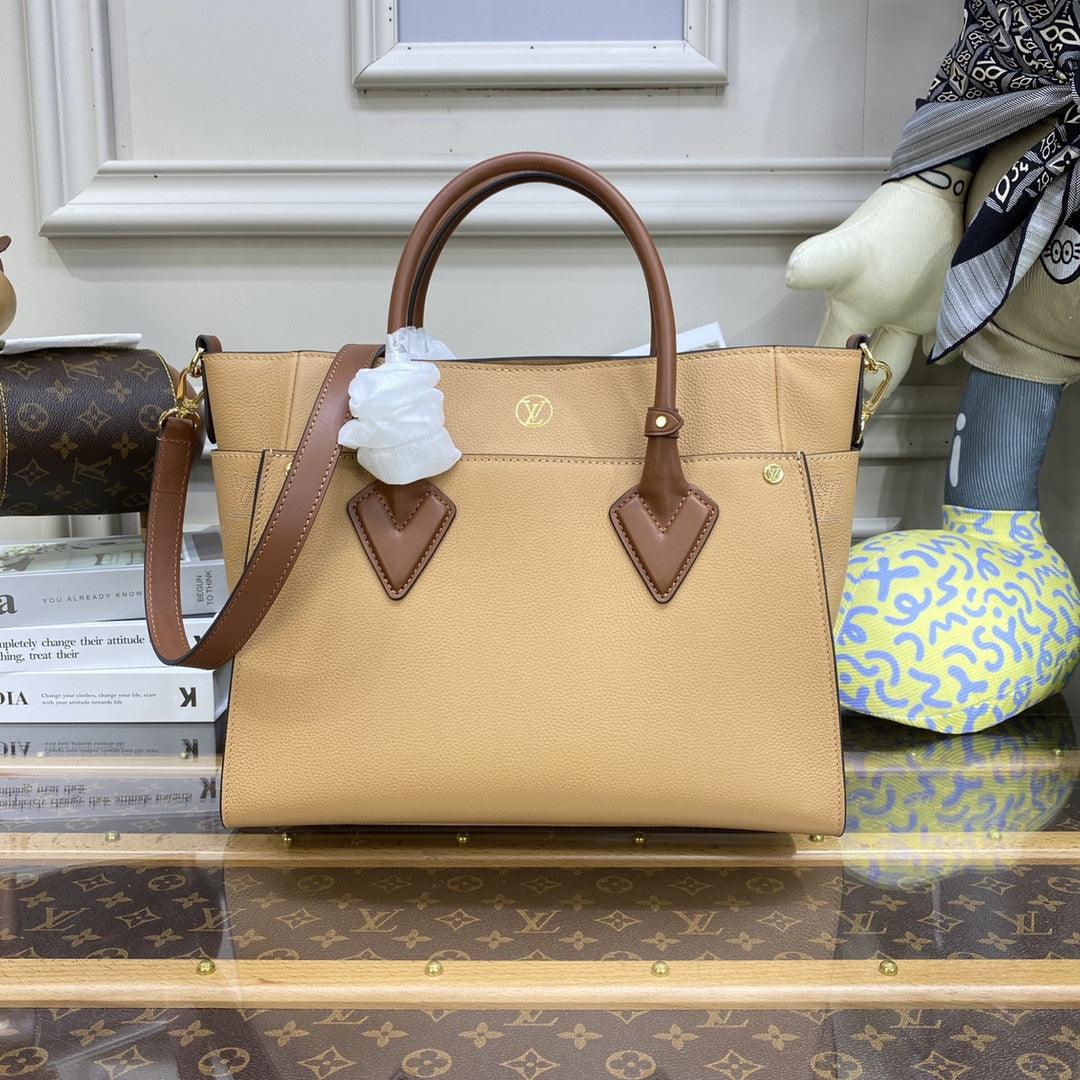 Makersluxe OnMySide MM Shoulder Bag - LUV 407