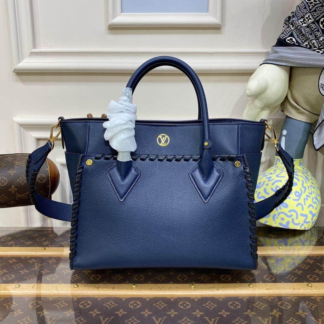 Makersluxe OnMySide MM Shoulder Bag - LUV 411