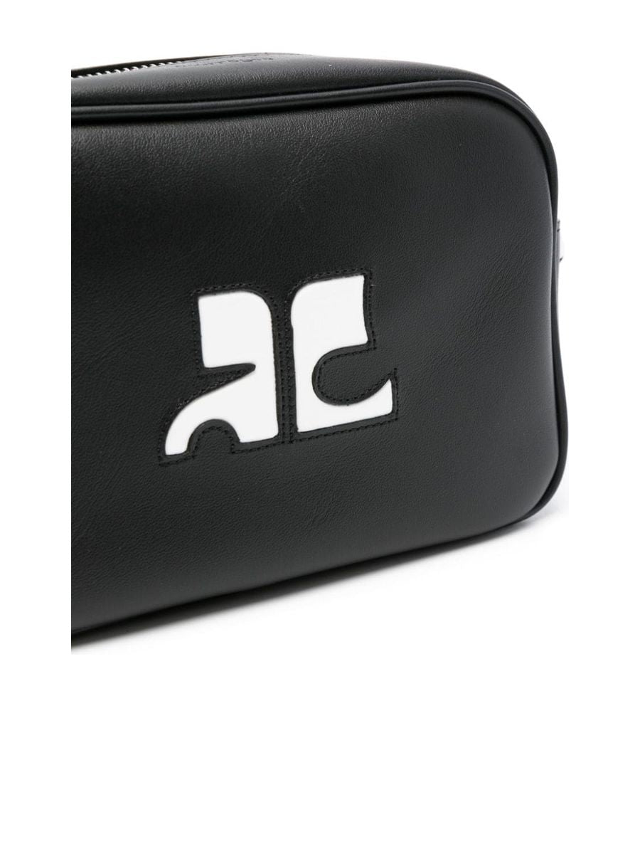 Smooth Grain Logo Shoulder Bag