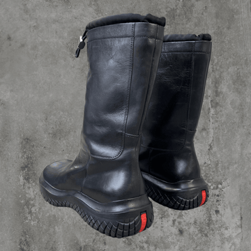AW99 PRADA VIBRAM LEATHER TOGGLE BOOTS - EU 39.5