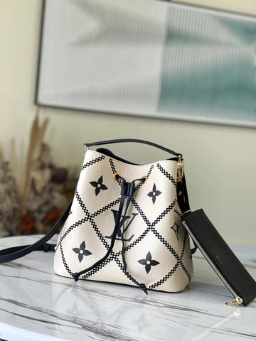 SO - New Fashion Women's Bags LUV Monogram A026