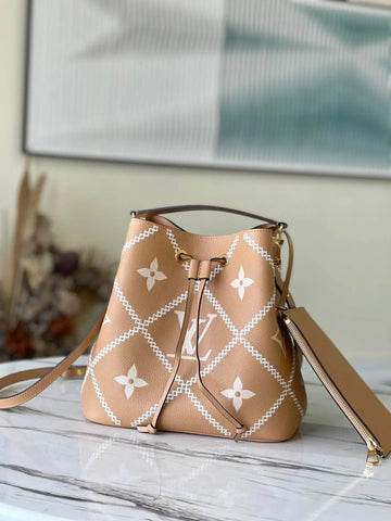 SO - New Fashion Women's Bags LUV Monogram A027