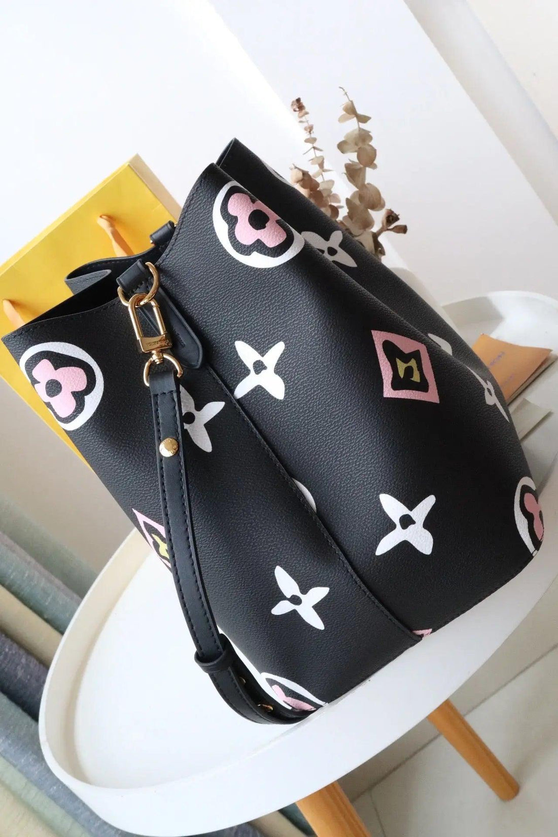 SO - New Fashion Women's Bags LUV NÉONOÉ A030