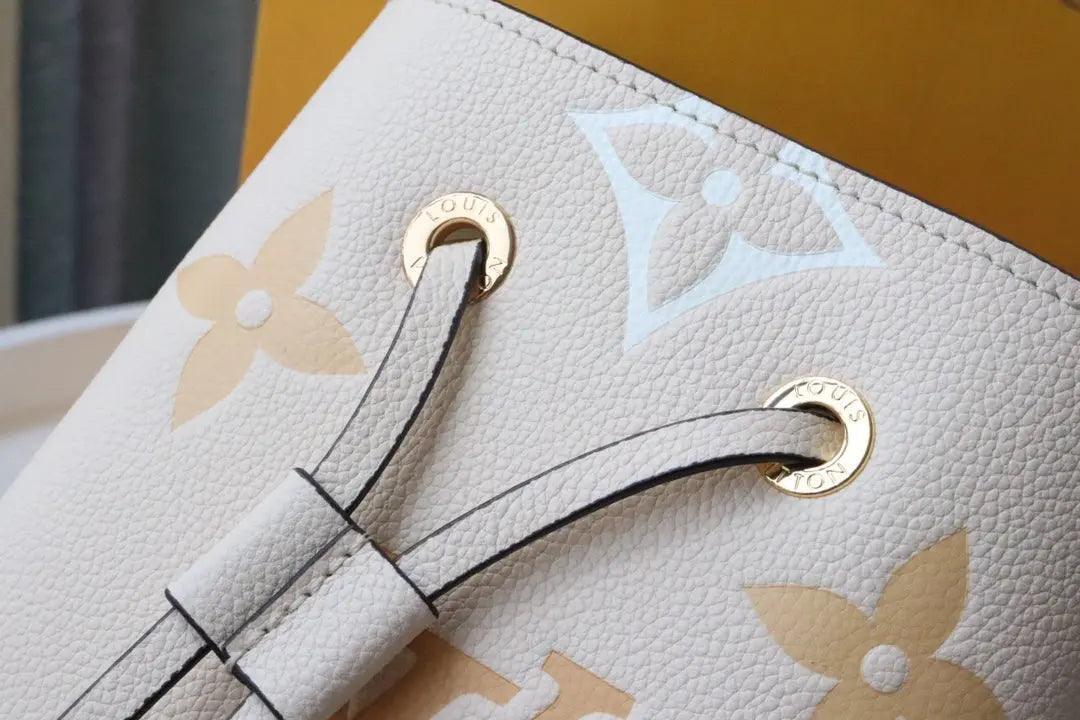 SO - New Fashion Women's Bags LUV NéoNoé Monogram Giant A036