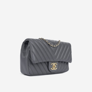 Small Classic Chevron Flap