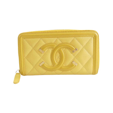CC Filigree Leather Wallet in Good Condition