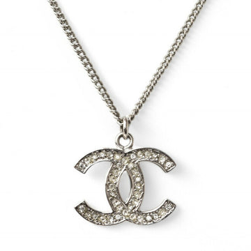Elegant Metal Pendant Necklace with Box and Dust Bag