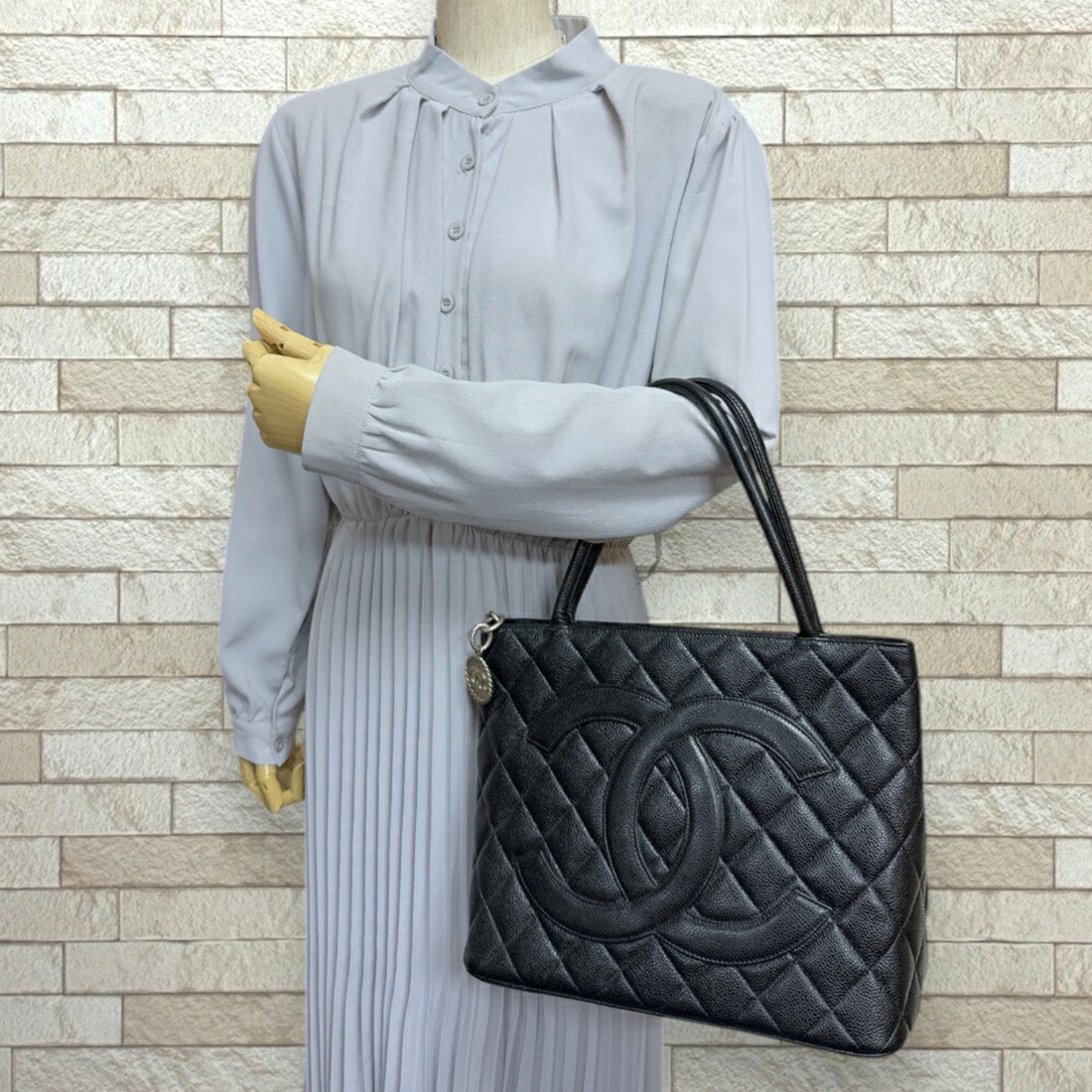 Leather Medaillon Tote Bag with Minor Wear