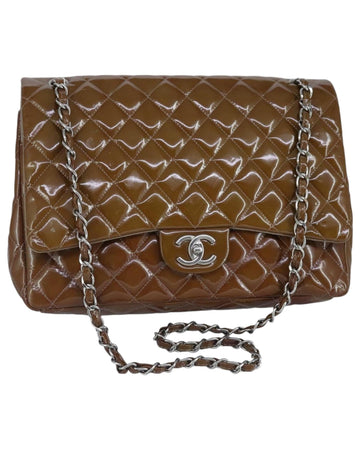 Matelasse Chain Shoulder Bag with Silver CC Detailing