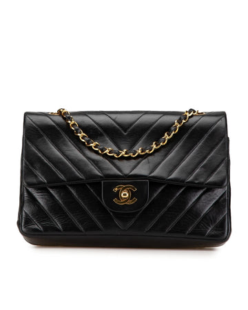 Medium Classic Chevron Lambskin Double Flap Shoulder Bag