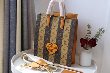 SO - New Fashion Women's Bags LV Virgil Abloh NIGO A086