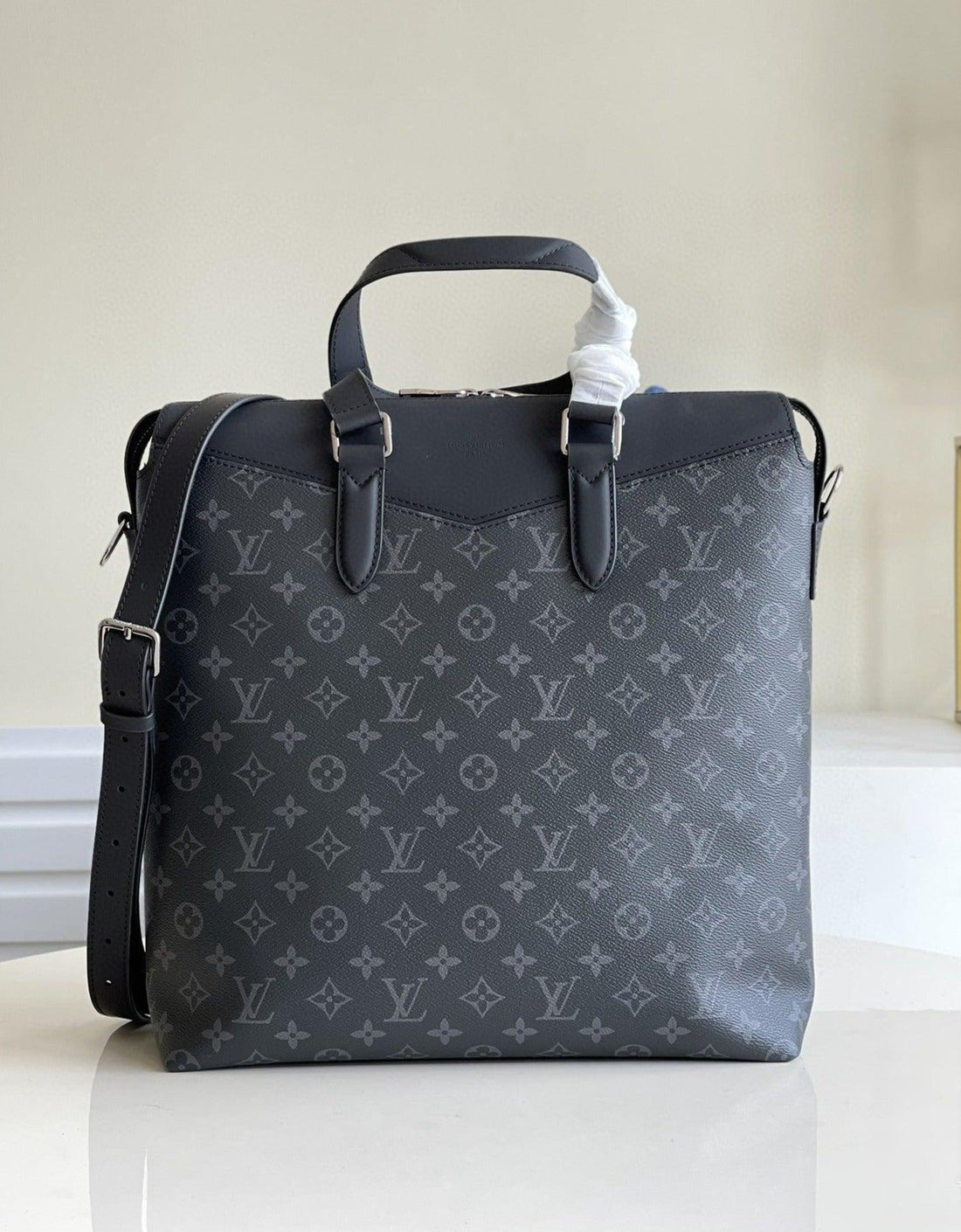 LV Eclipse Monogram Tote Explorer M40567