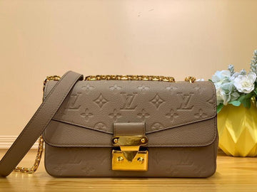 BFWD - LOV Bags - 1810
