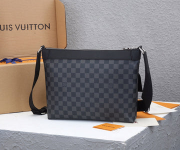 LOV - Makersluxes - 2534