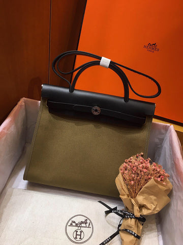 Makersluxe - HMS Bags - 1965