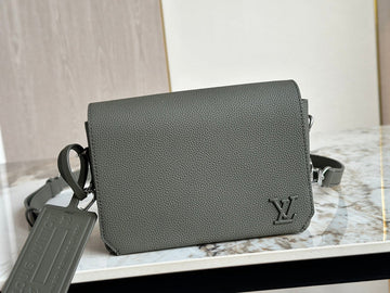 makersluxe - LOV Bags - 749
