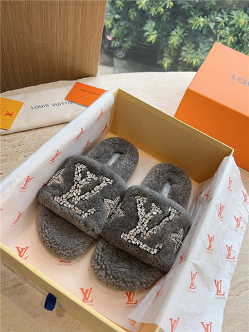 MLB - LOV Shoes - 977