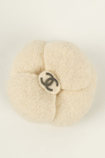 Broche camélia Chanel