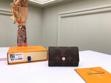 Makersluxe - LOV Wallets - 157