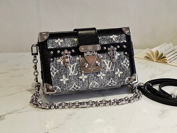 LOV - Makersluxes - 927