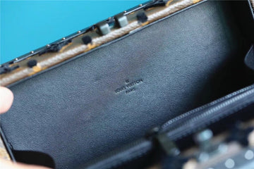 Makersluxe - LOV Men Bags - 396