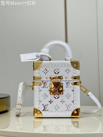 BFWD - LOV Bags - 2045