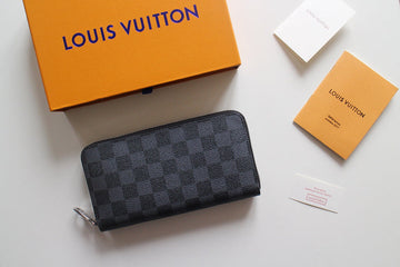 Makersluxe - LOV Wallets - 581