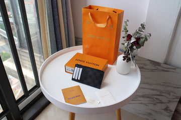 Makersluxe - LOV Wallets - 301